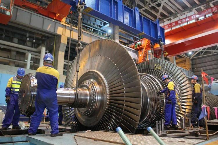 檢修進(jìn)行時公司順利完成汽輪機轉(zhuǎn)子倒運工作
